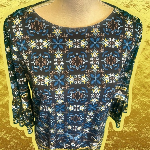 Maggy London Blue Kaleidoscope Paisley Print Bell Sleeve Shift Dress Size 8 - Picture 3 of 14